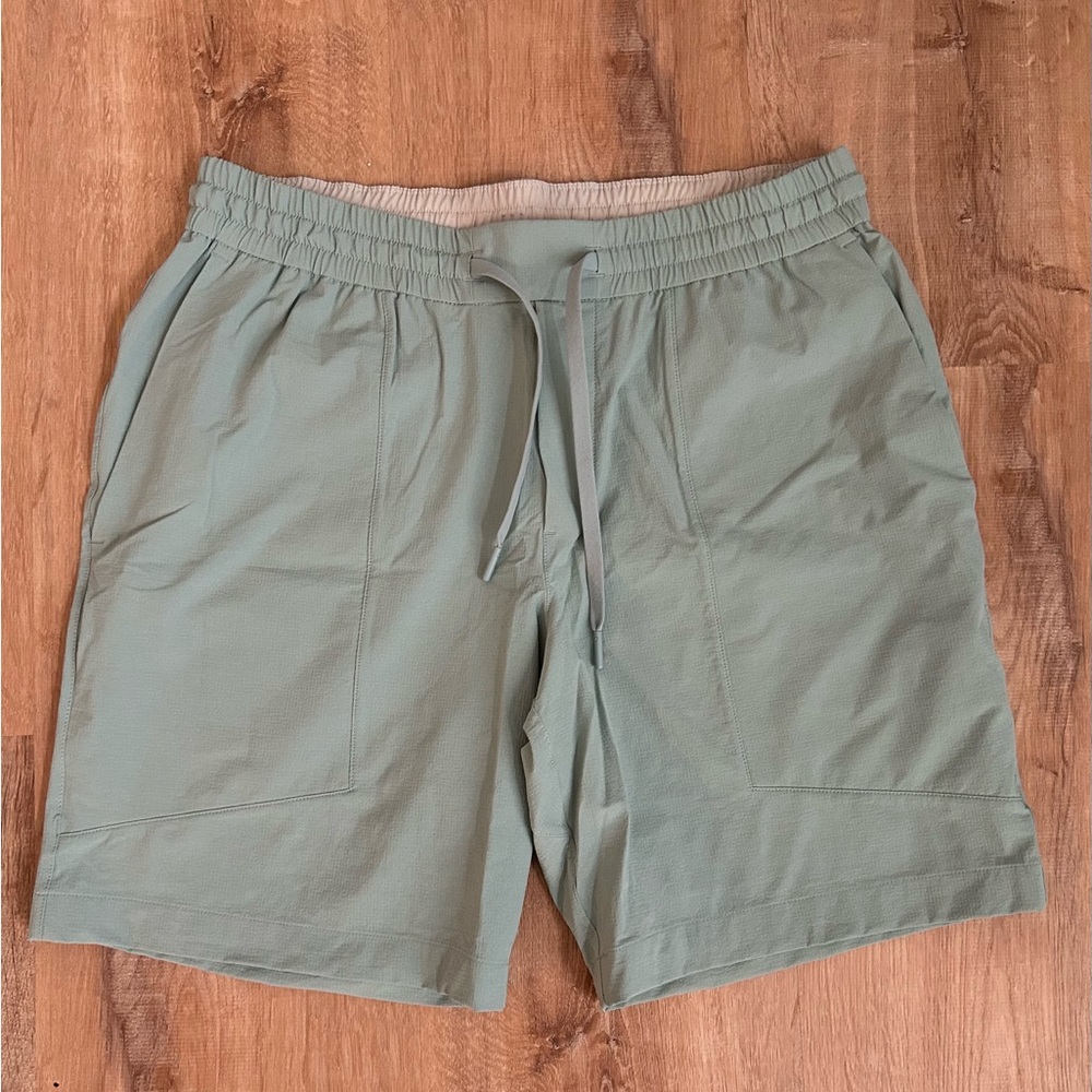 Lululemon Bowline Short 8"